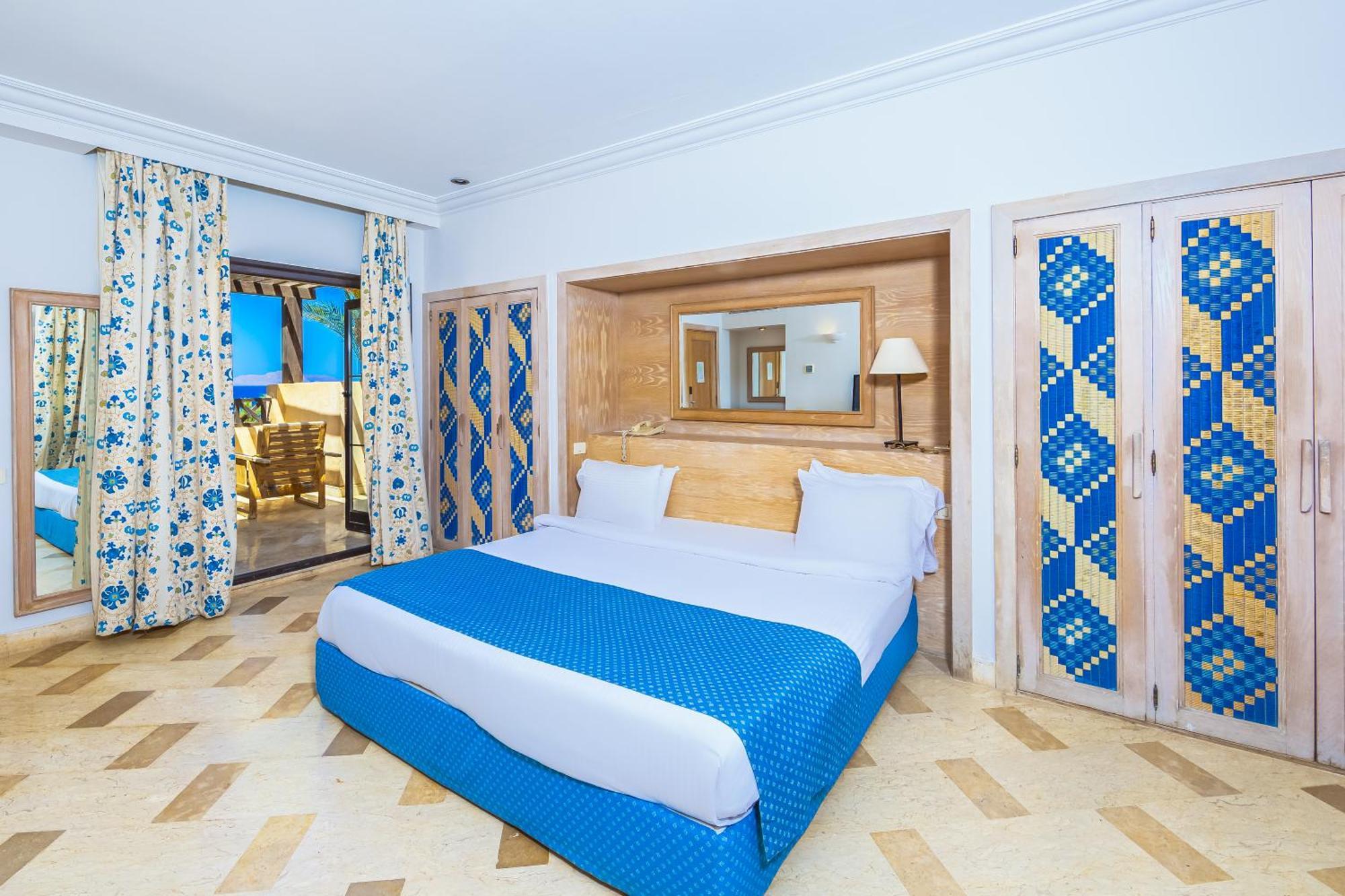 The Grand Hotel Sharm El Sheikh Exterior foto A bedroom at the hotel